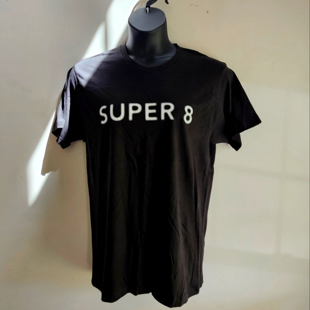 NWOT Large Paramount Pictures "Super 8" Movie Unisex T-shirt